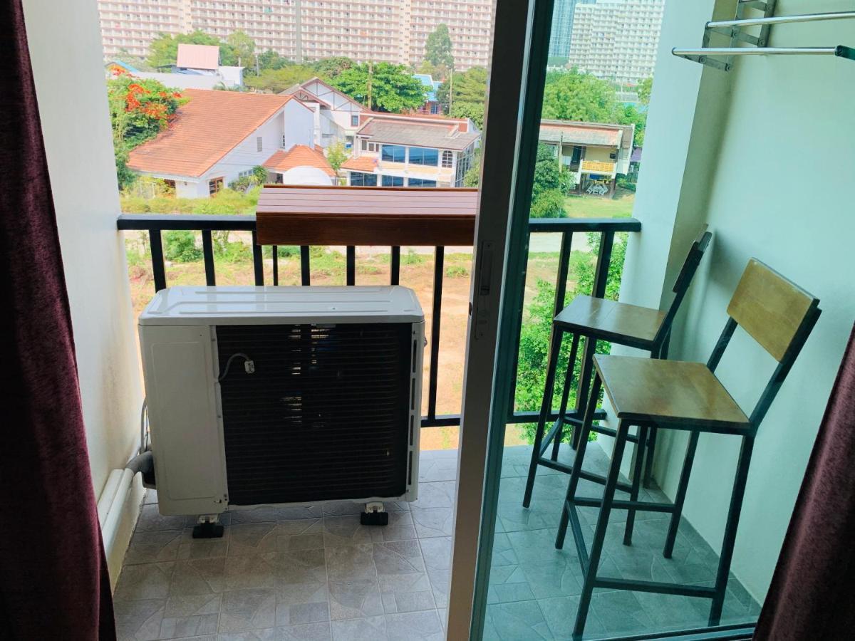 Spa Guest House Praia de Jomtien Exterior foto